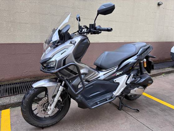 HONDA ADV 